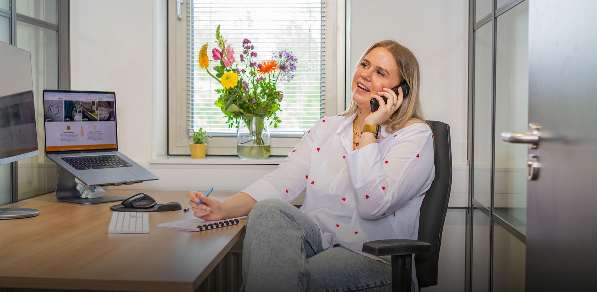 Neem contact op met De Merkstudio